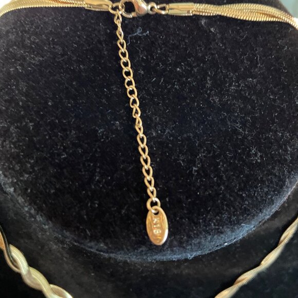 Necklace - Picture 4 of 4